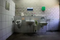Halle f. Werkstatt/Produktion/Lager, ca. 137 m² + Lagerraum ca. 90 m², in 56626 Andernach zu verm.