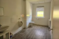 Vielseitige Gewerbehalle mit zwei großzügigen Wohneinheiten 67823 Obermoschel zu vermieten