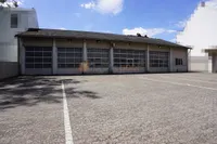 Exklusiv: Lagerhalle mit fünf ebenerdigen Toren u. Büro, ca. 490 m², in 56626 Andernach zu vermieten