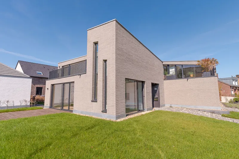 ***D-CARLSTADT *** Tolle 3,5-Zimmer-Wohnung + Balkon mit Blick auf den Schwanenspiegel