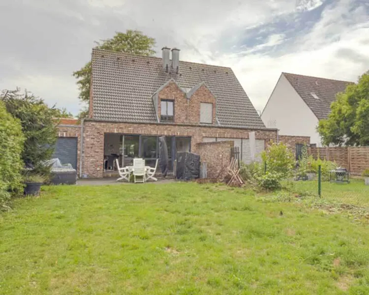 Zwei Doppelhaushälften in Düsseldorf-Stockum – Wohnen & Kapitalanlage clever kombiniert