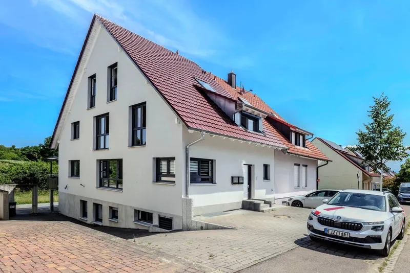 XXL Familienwohn(t)raum mit Einliegerwohnung in Feldrandlage von Waltershofen