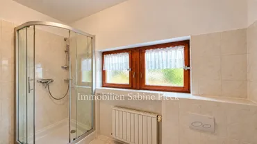 14 - Badezimmer Erdgeschoss - Ansicht 3