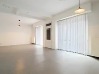 Ladenlokal mit Fensterfront
