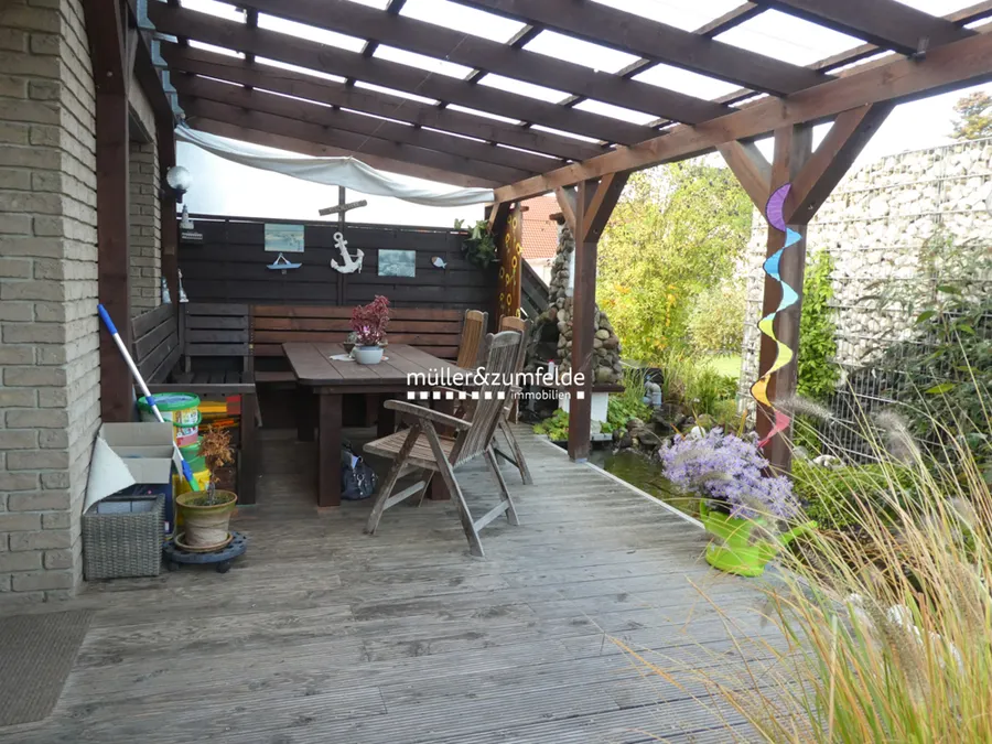 überdachte Terrasse
