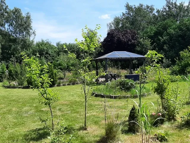 Garten mit Pavillon4-06-29-16-41-38