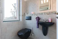 Gäste-WC EG