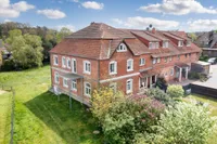 Nordwest Ansicht Mehrfamilienhaus