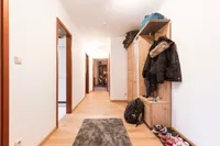 Wohnung 10, Flur