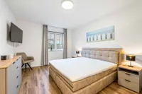 Schlafzimmer 1