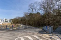 Parkdeck mit eigenen Parkplatz, direkt vor der Tür