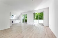 Wohn-/ Essbereich mit Küche