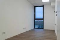 Bereits Fertiggestellte Praxisfläche als Vergleich
