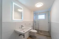 Personal-WC / Dusche