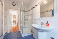 Badezimmer/Gäste-WC Erdgeschoss