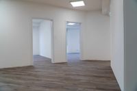 Bereits fertiggestellte Praxisfläche als Vergleich