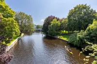 Die Alster vor der Tür