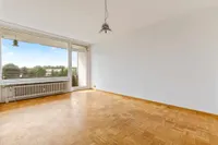 Wohnzimmer mit Loggia Zugang