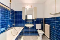 Bad mit Badewanne