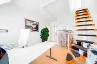 Büro Treppe ins Dachgeschoss