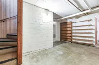 Keller