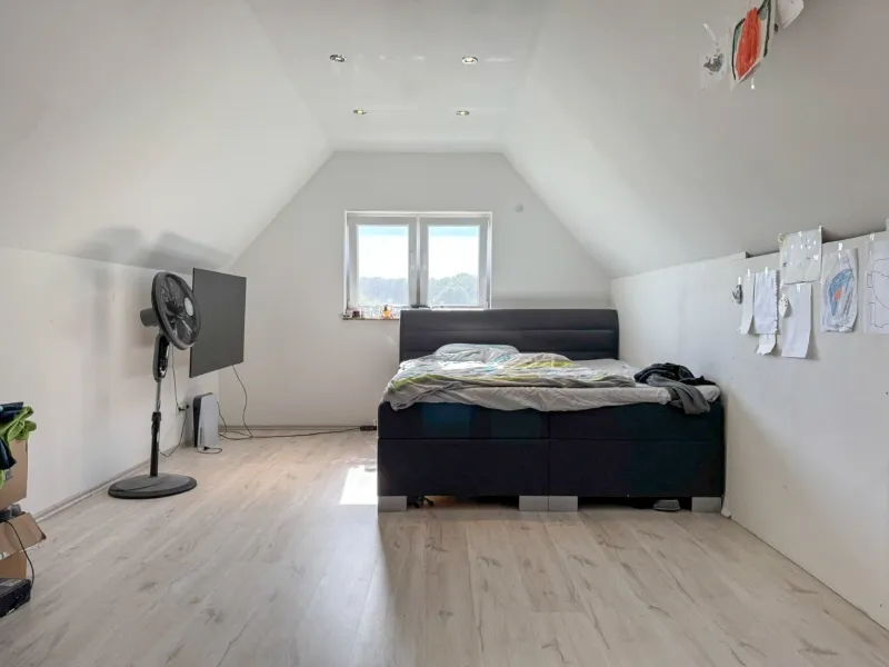 Schlafzimmer im Spitzboden