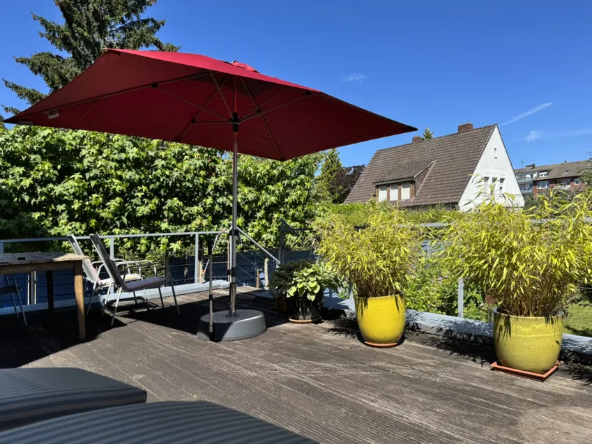 sonnige Terrasse