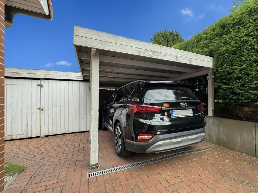 Carport mit Abstellraum