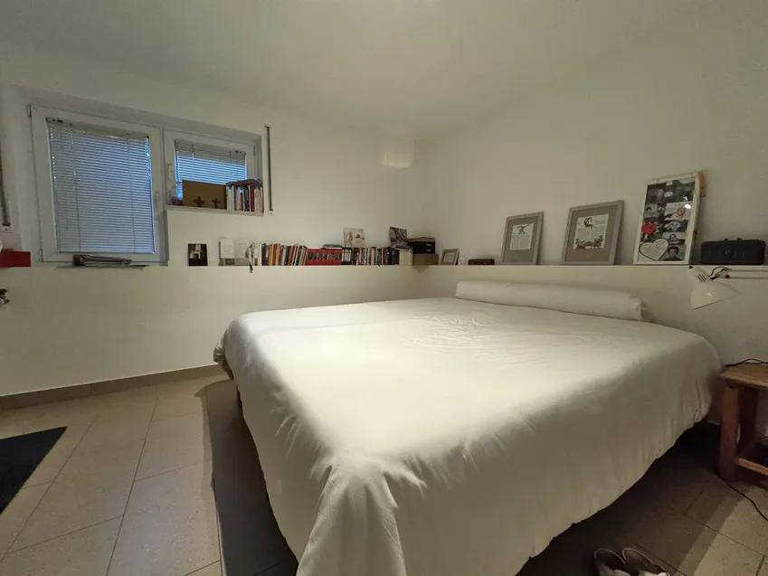 Schlafzimmer Souterrain links