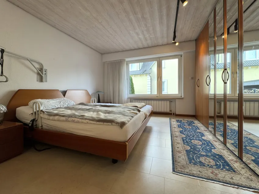 Schlafzimmer II im EG