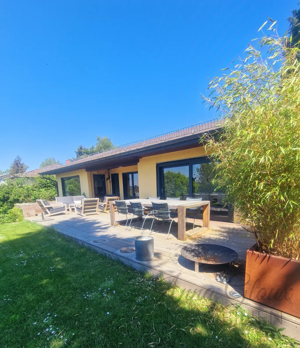 freistehendes modernisiertes Traumhaus in bester Lage!