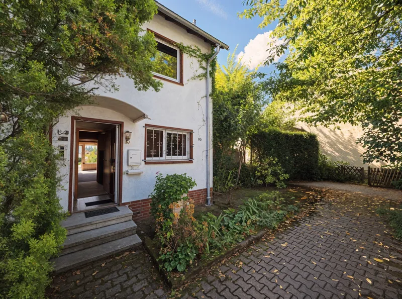 Reihenendhaus, sanierungsbed&uuml;rftig, gro&szlig;es Potenzial &ndash; provisionsfrei f&uuml;r Kaufende