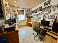 Büro EG