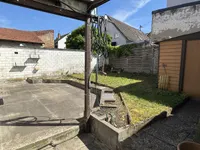 Terrasse mit Garten