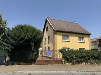 Straßenansicht