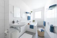 Wohnen mit Licht und Raum – 3-Zimmer-Wohnung mit Balkon 610 € - Foto 3