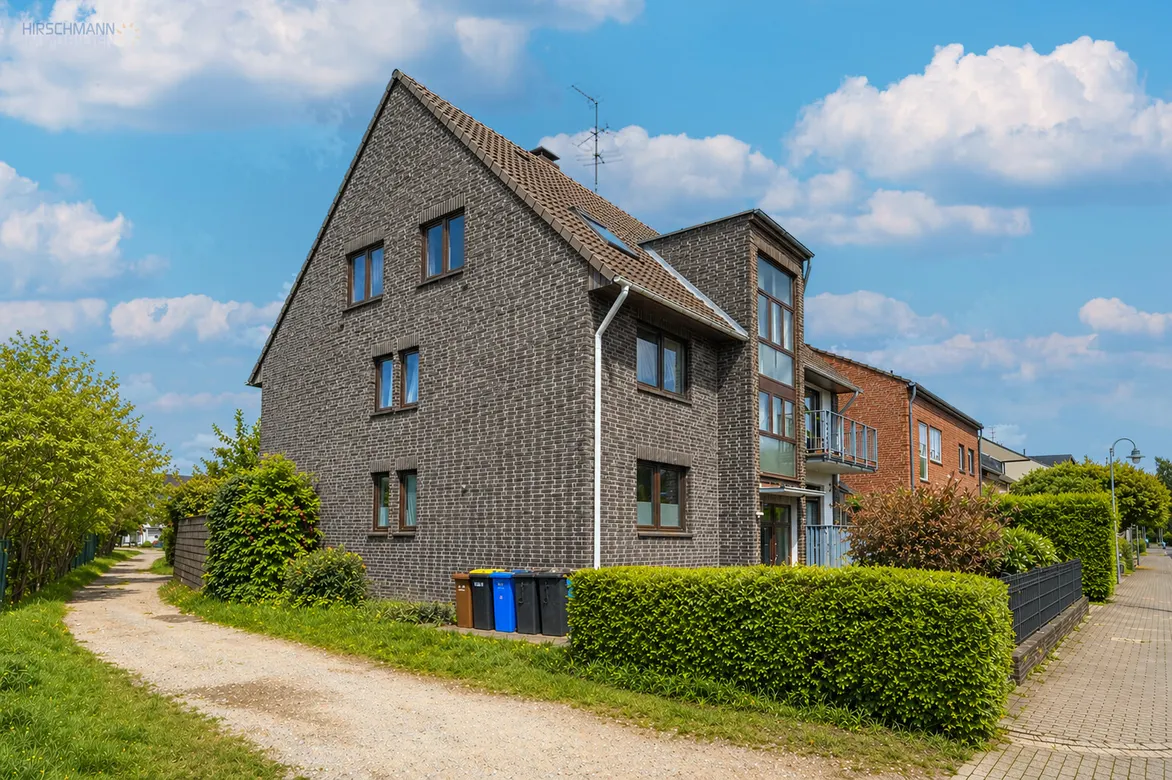 Attraktives Mehrfamilienhaus inklusive Baugrundstück in Bestlage von Ratingen-Lintorf