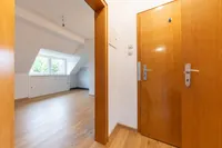 Charmante Dachgeschossperle 540 € - Foto 2