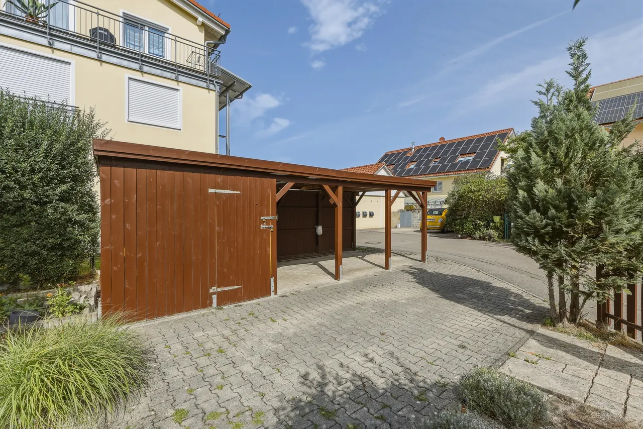 Stellplatz mit Carport