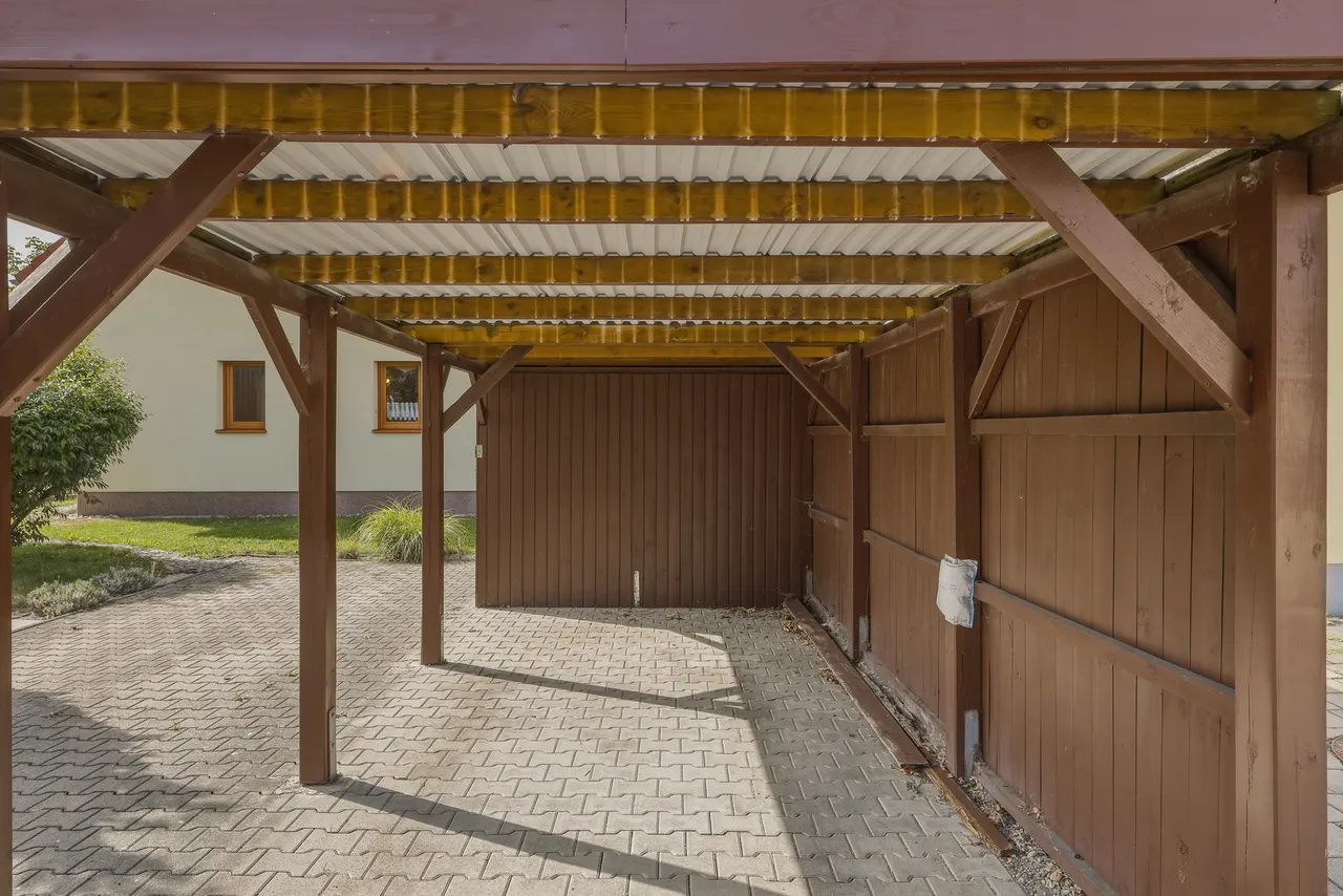 Carport