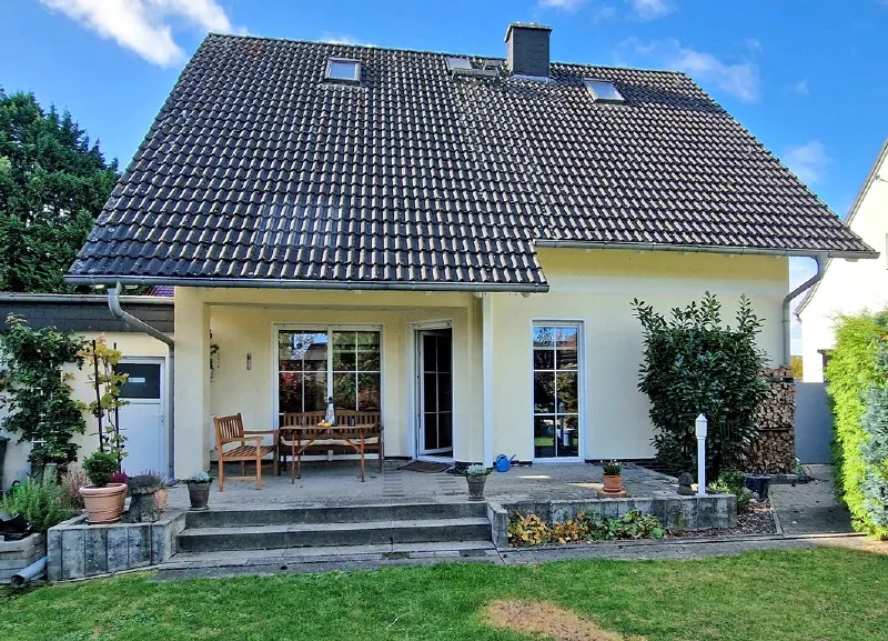 10 min bis Sch&ouml;nefeld – und viel Platz f&uuml;r gem&uuml;tliches Wohnen !