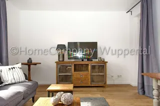 Sideboard mit TV