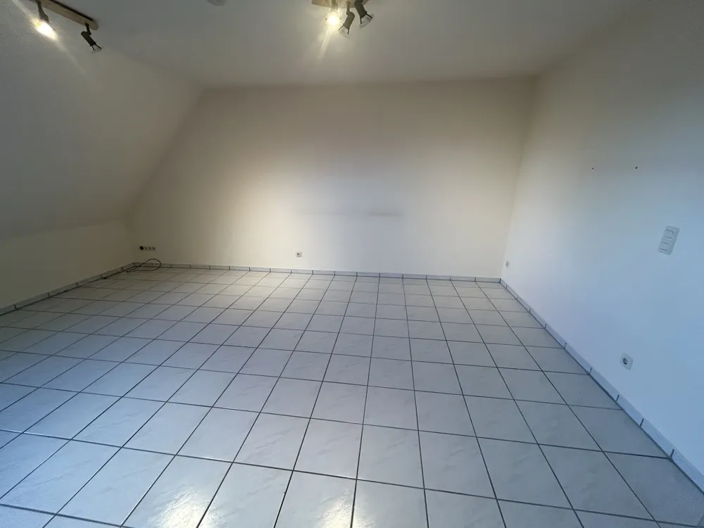 Wohnung zur Miete in Billerbeck Gemütliche Dachgeschosswohnung mit Balkon und Einbauküche Wohnen in bester Innenstadtlage von Billerbeck - Photo 5