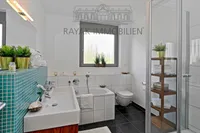 Master-Bathroom