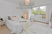 Schlafzimmer mit Balkon