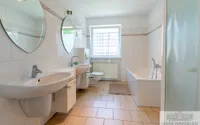 Badezimmer 1. OG