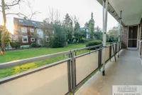 Balkon/Wohn-und Schlafzimmer