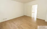 Wohn-/Arbeitszimmer