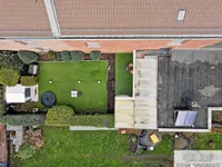 Grundstück hinten