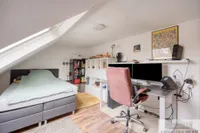 Kinder-/Arbeitszimmer DG